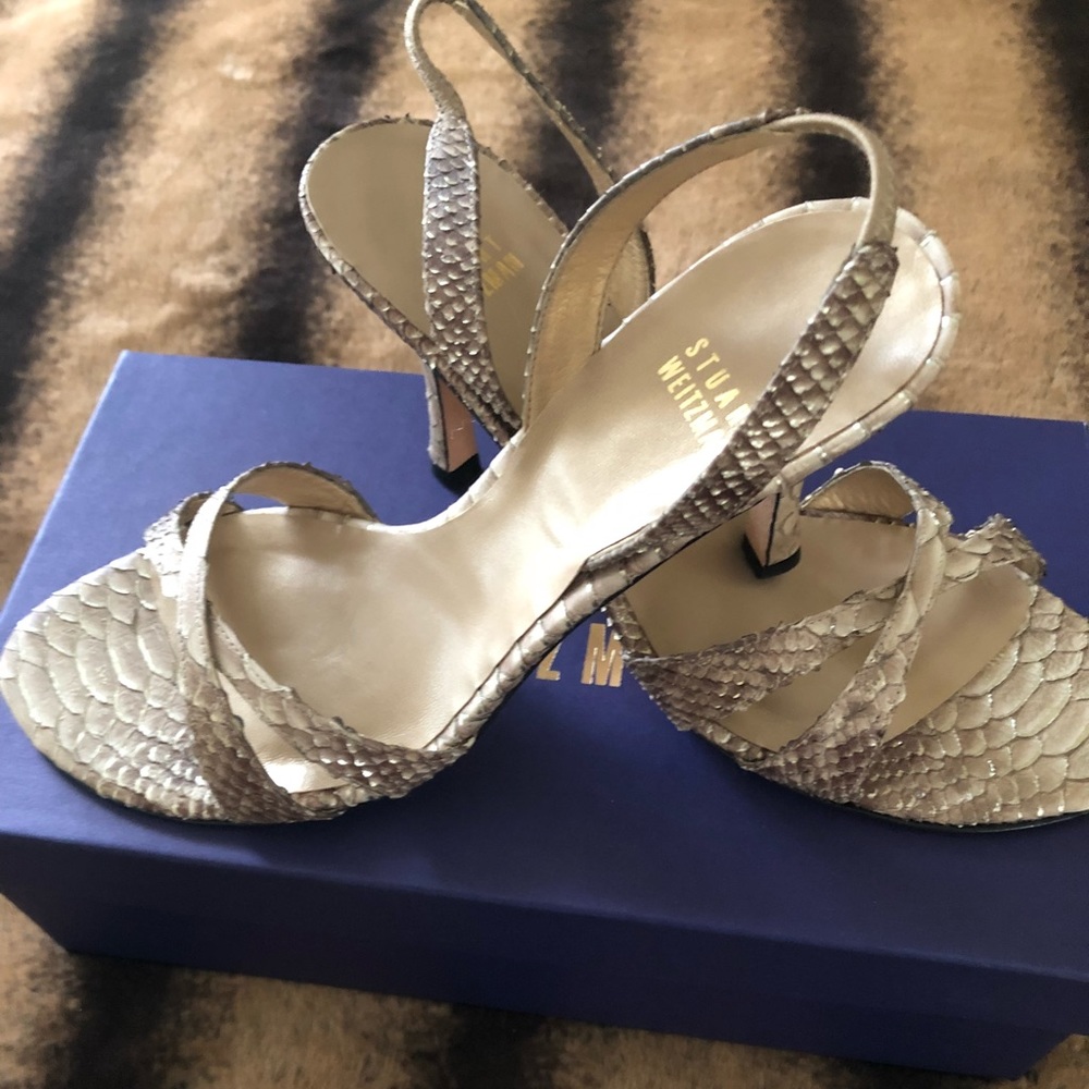 Stuart Weitzman sandal (New)